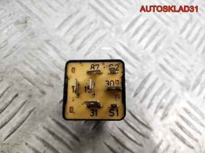 Реле ABS 76 Audi 100 C4 443927826 - АвтоСклад31.рф - авторазборка контрактные б/у запчасти в г. Белгород