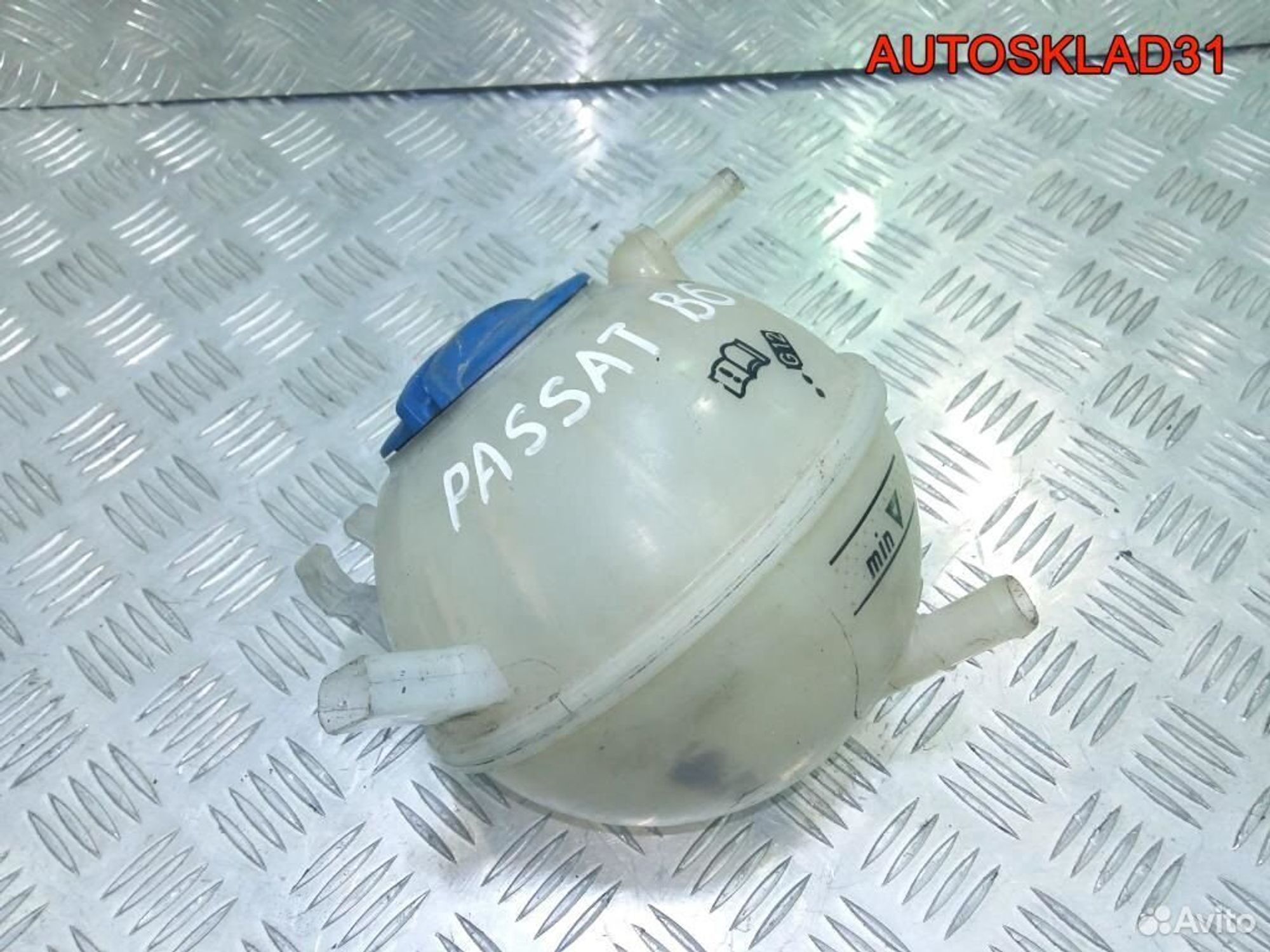 Бачок расширительный VW Passat B6 1K0121407A - АвтоСклад31.рф - авторазборка контрактные б/у запчасти в г. Белгород Бачок расширительный VW Passat B6 1K0121407A - АвтоСклад31.рф - авторазборка контрактные б/у запчасти в г. Белгород