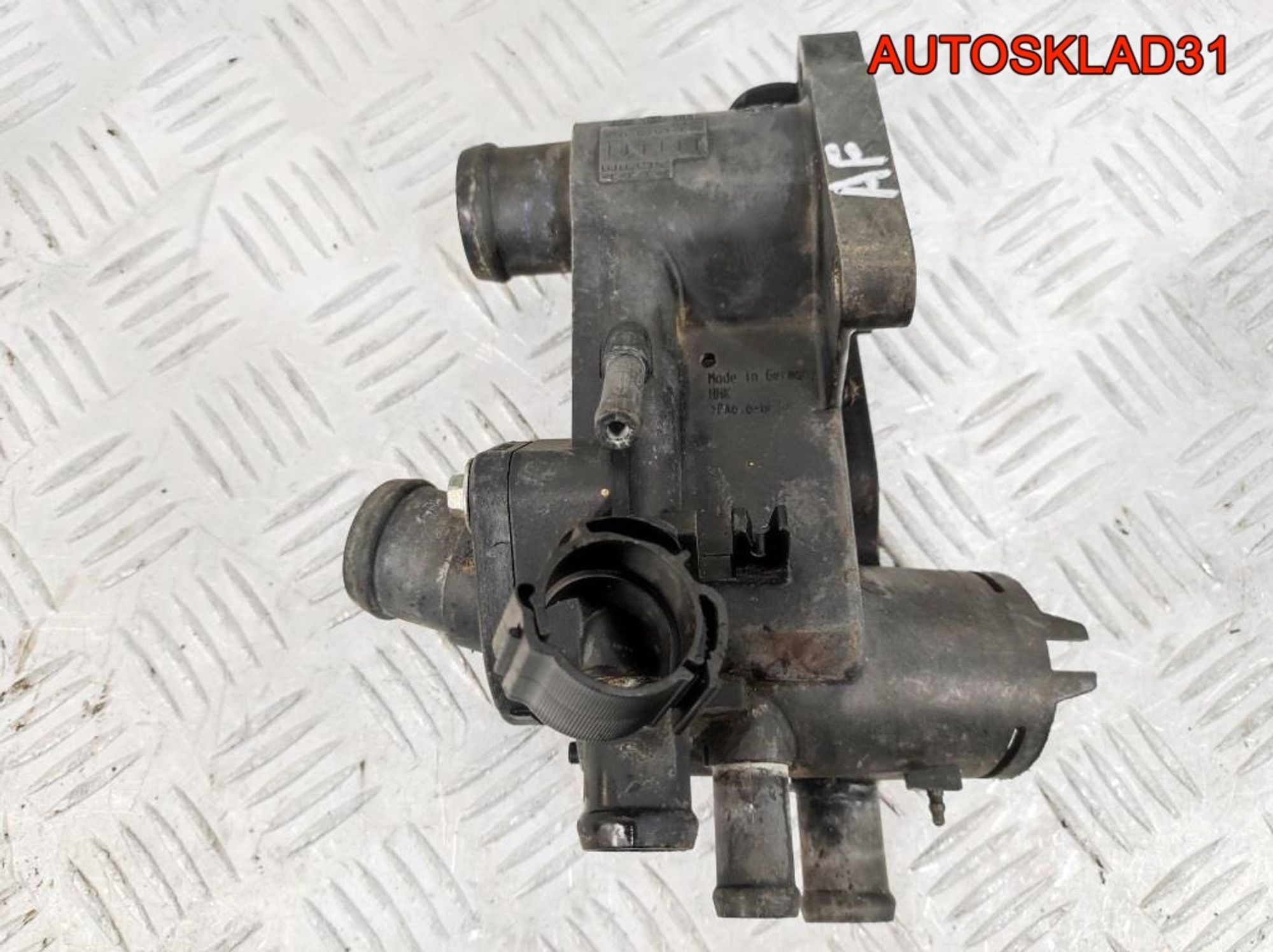 Корпус термостата Skoda Fabia 1,4 Бензин 032121111AF - АвтоСклад31.рф - авторазборка контрактные б/у запчасти в г. Белгород Корпус термостата Skoda Fabia 1,4 Бензин 032121111AF - АвтоСклад31.рф - авторазборка контрактные б/у запчасти в г. Белгород