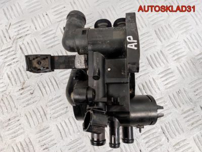 Корпус термостата Skoda Fabia 1,4 Бензин 032121111AP - АвтоСклад31.рф - авторазборка контрактные б/у запчасти в г. Белгород