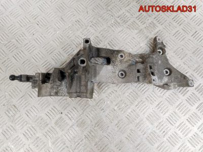 Кронштейн генератора Skoda Rapid 1,6 CXM Дизель 04L903143B - АвтоСклад31.рф - авторазборка контрактные б/у запчасти в г. Белгород