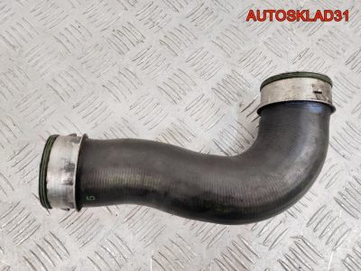 Патрубок интеркулера VW Passat B6 2.0 Дизель 3C0145832D - АвтоСклад31.рф - авторазборка контрактные б/у запчасти в г. Белгород