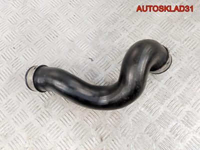 Патрубок интеркулера Mercedes Benz W203 2.2 Дизель A2035282182 - АвтоСклад31.рф - авторазборка контрактные б/у запчасти в г. Белгород