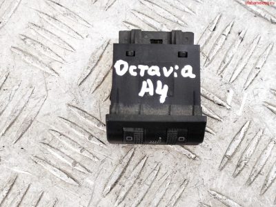 Кнопка обогрева сидений Skoda Octavia A4 1U0963563B - АвтоСклад31.рф - авторазборка контрактные б/у запчасти в г. Белгород