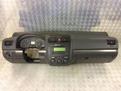 Торпедо Volkswagen Golf 5 1K1857001B - АвтоСклад31.рф - авторазборка контрактные б/у запчасти в г. Белгород