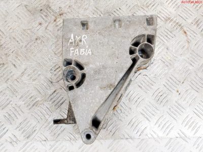 Кронштейн двигателя правый Skoda Fabia 1.9 AXR 038199207AJ - АвтоСклад31.рф - авторазборка контрактные б/у запчасти в г. Белгород