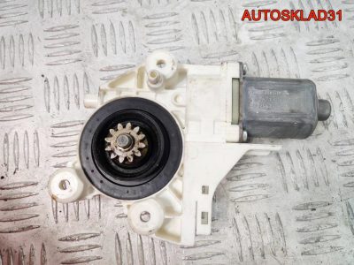 Моторчик стеклоподъемника п/л Ford Focus 2 0130822217 - АвтоСклад31.рф - авторазборка контрактные б/у запчасти в г. Белгород