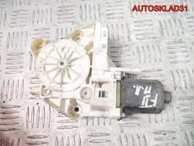 Моторчик стеклоподъемника п/л Ford Focus 2 0130822217 - АвтоСклад31.рф - авторазборка контрактные б/у запчасти в г. Белгород
